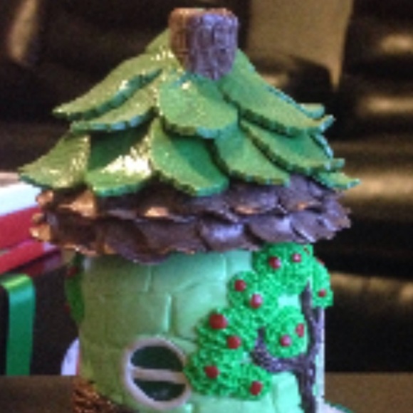 Polymer clay decorated fairy house - Picture 2 of 4